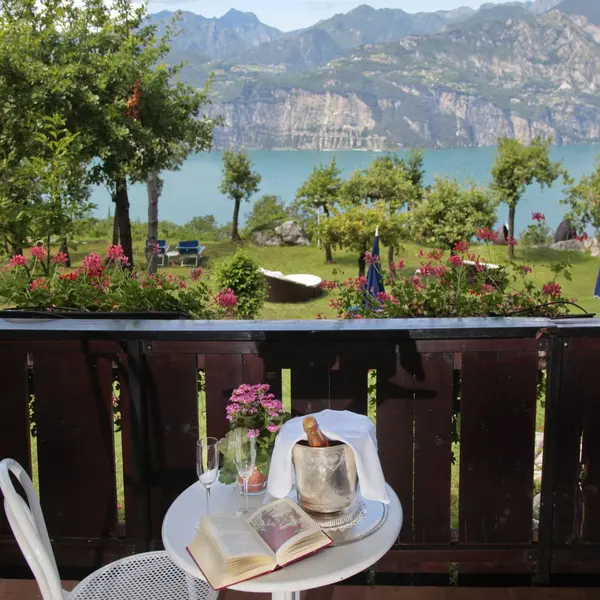 July offer on Garda Lake